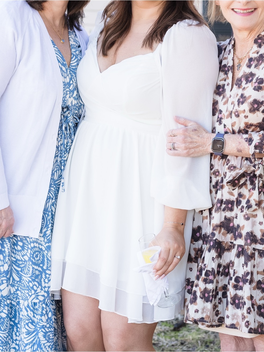 Elegant White Long-Sleeve Mini Dress